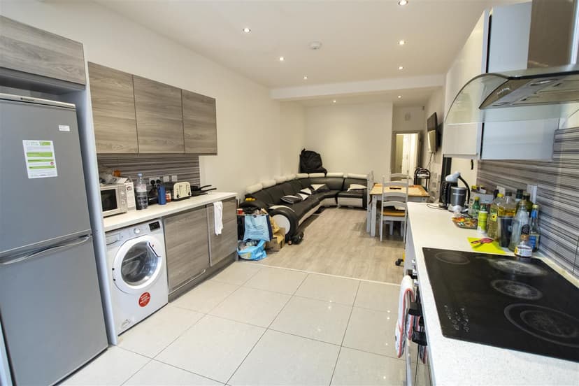 185, Tiverton Road - Image 13