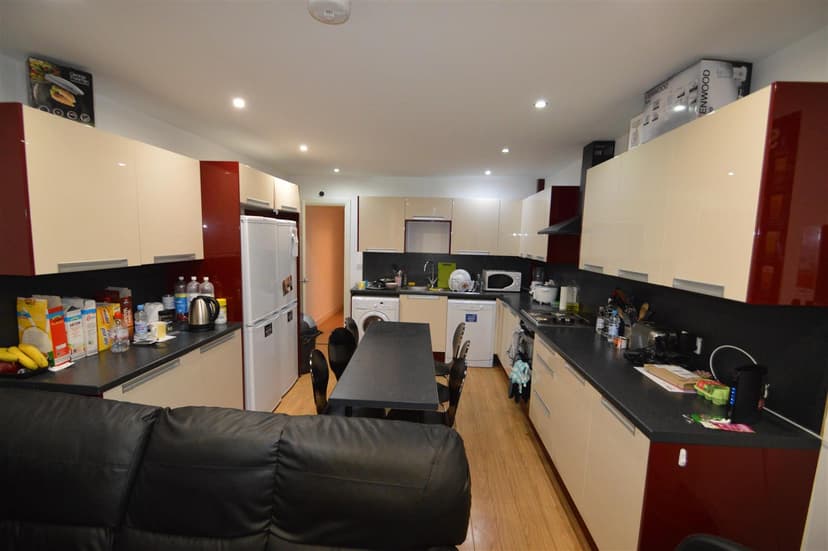 203, Dawlish Road - Image 21