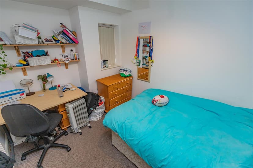 203, Dawlish Road - Image 6