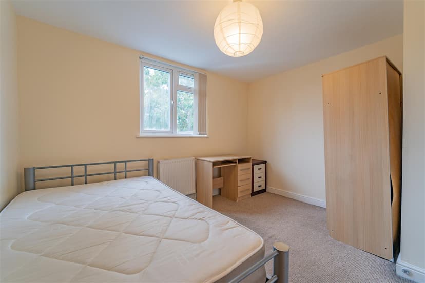 Tiverton Road - Image 6