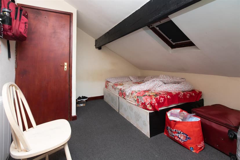 546, Bristol Road - Image 2