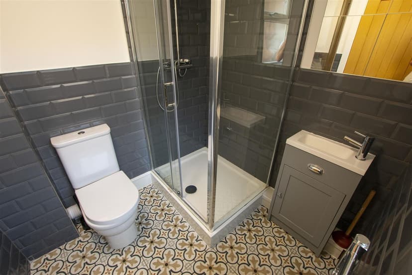 Daisy Road - Image 2