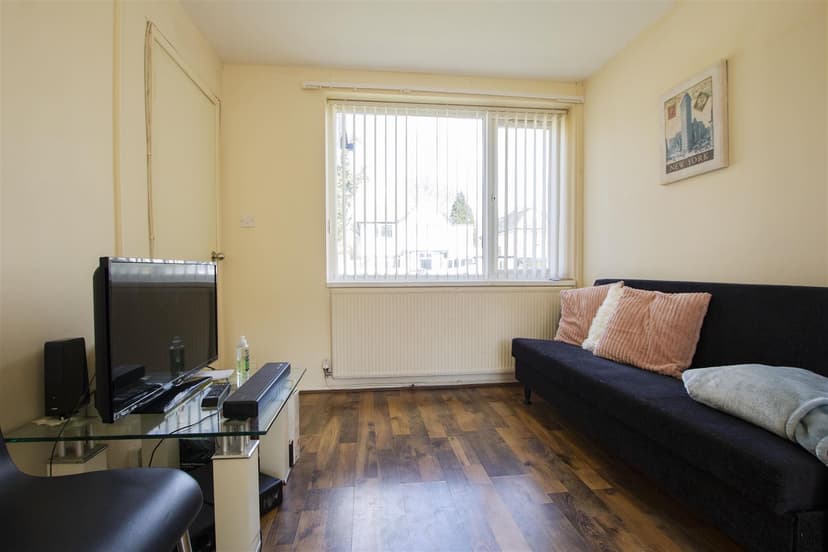 Sir Harrys Road - Image 18