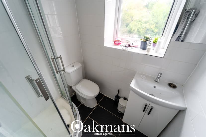 5, Croydon Road - Image 3