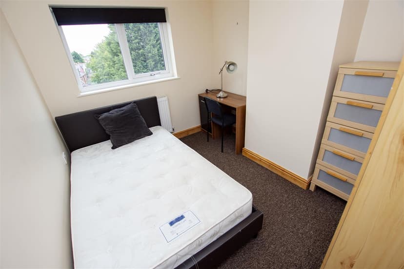 Heeley Road - Image 12