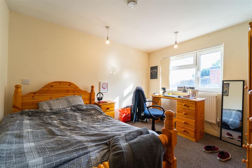 92, Alton Road - Image 17