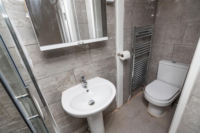 82, Dale Road - Image 7