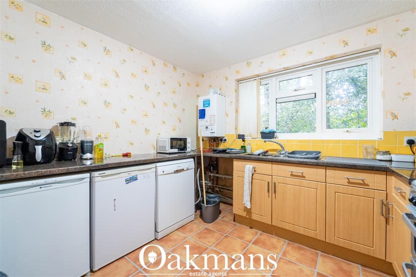 Flat 3, Appleton Court, Gilldown Place - Image 6