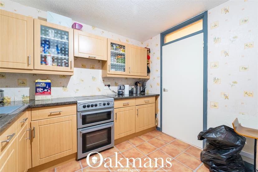 Flat 3, Appleton Court, Gilldown Place - Image 5