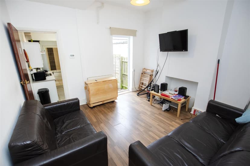 149, Dawlish Road - Image 11