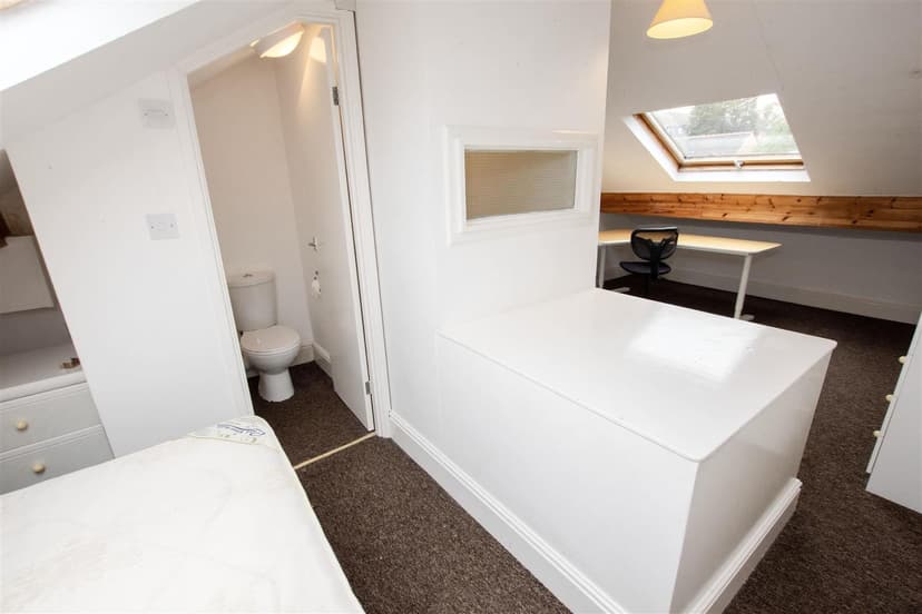 149, Dawlish Road - Image 3