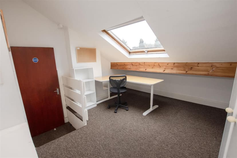 149, Dawlish Road - Image 2