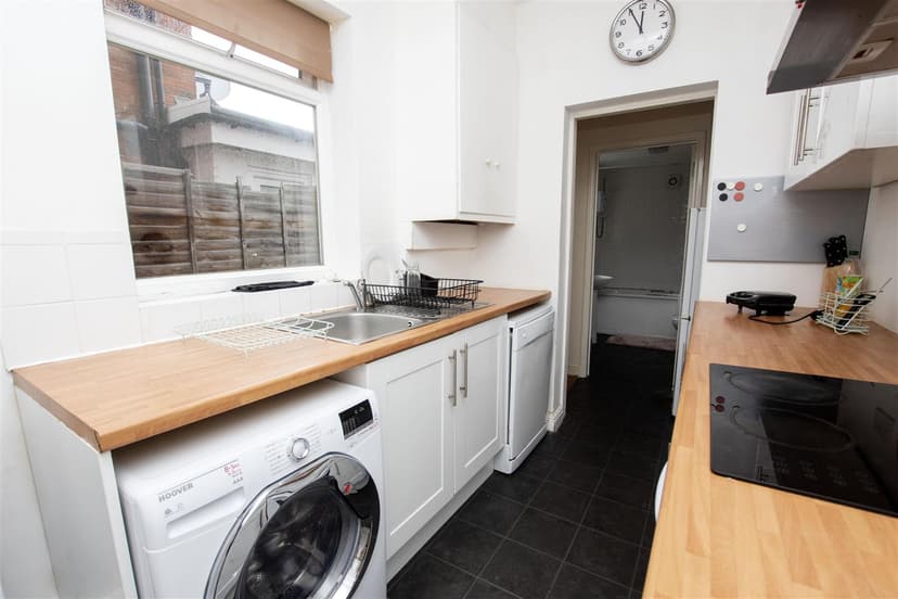 73, Milner Road - Image 6