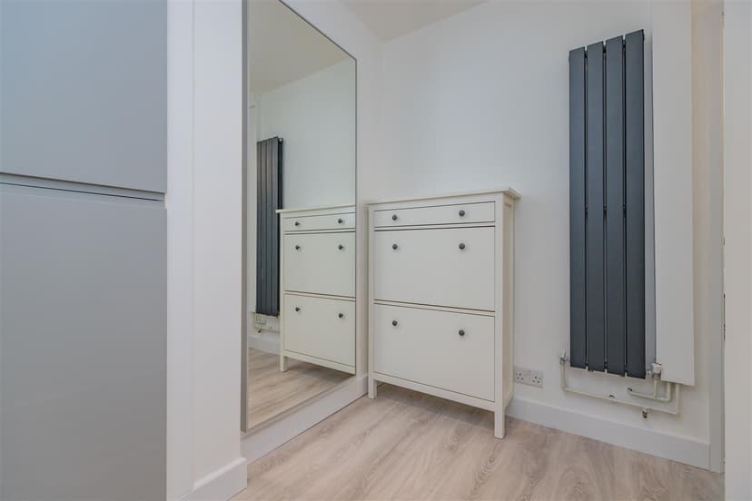 73, Gibbins Road - Image 1