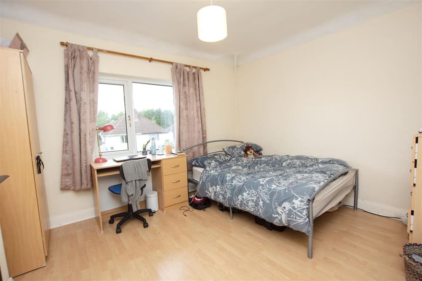 61, Reservoir Road - Image 4