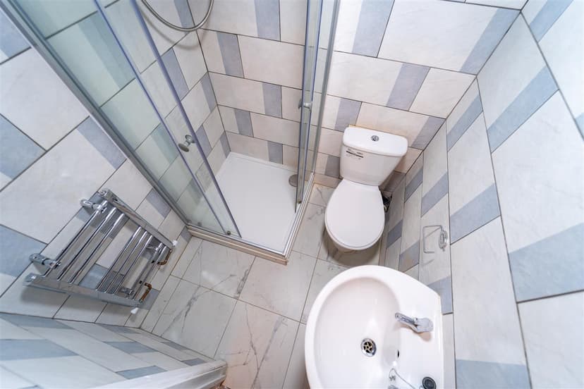 20, George Road - Image 4