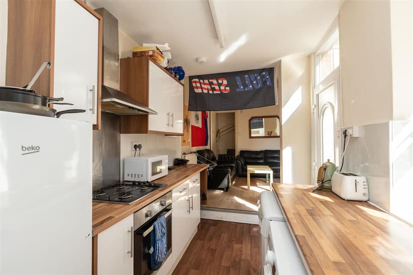 234, Tiverton Road - Image 9