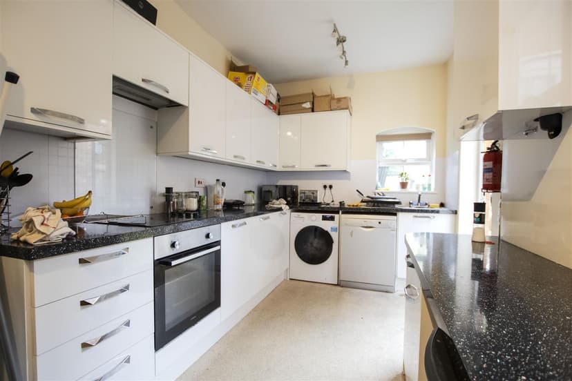 124, Raddlebarn Road - Image 16