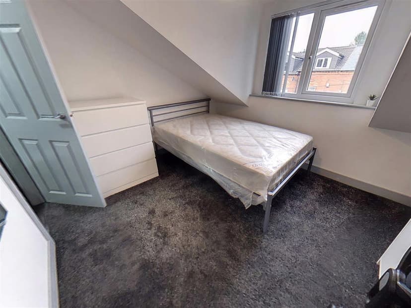 146, Dawlish Road - Image 15