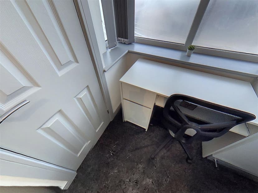 146, Dawlish Road - Image 12