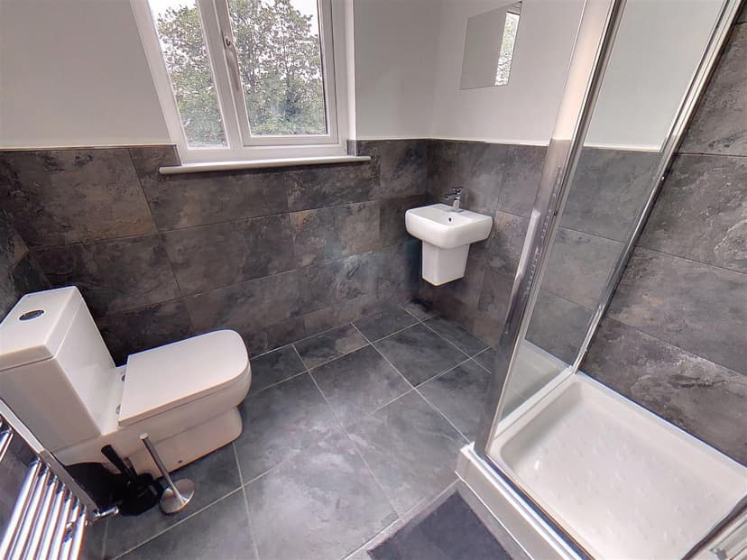 146, Dawlish Road - Image 4