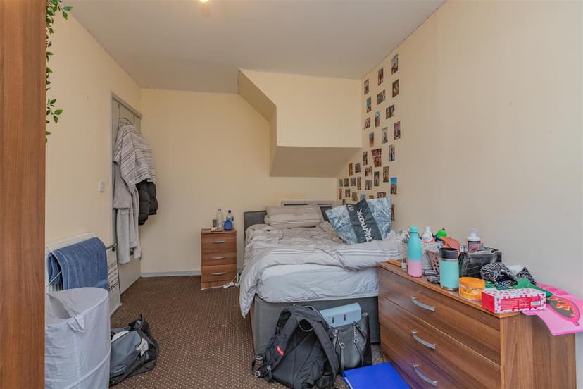 310, Tiverton Road - Image 5