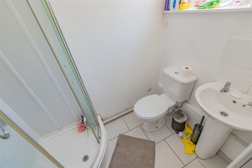 310, Tiverton Road - Image 2