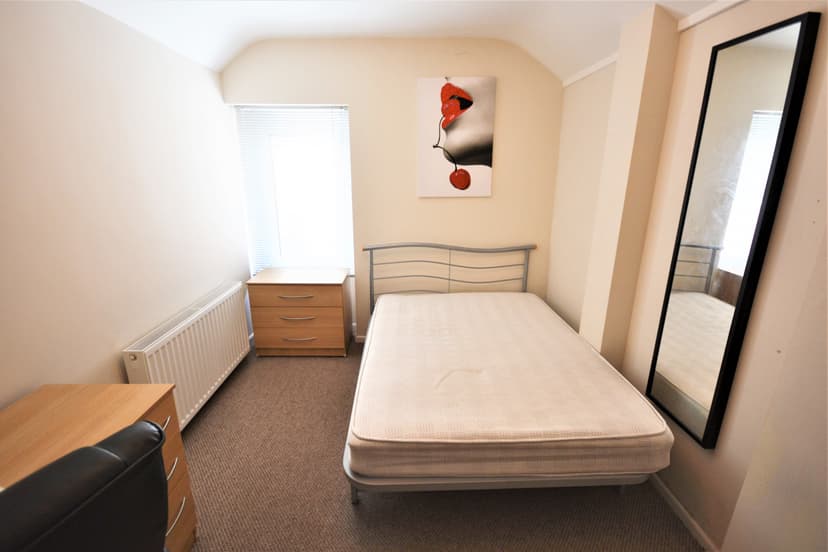 166 St Helens Avenue - Image 7