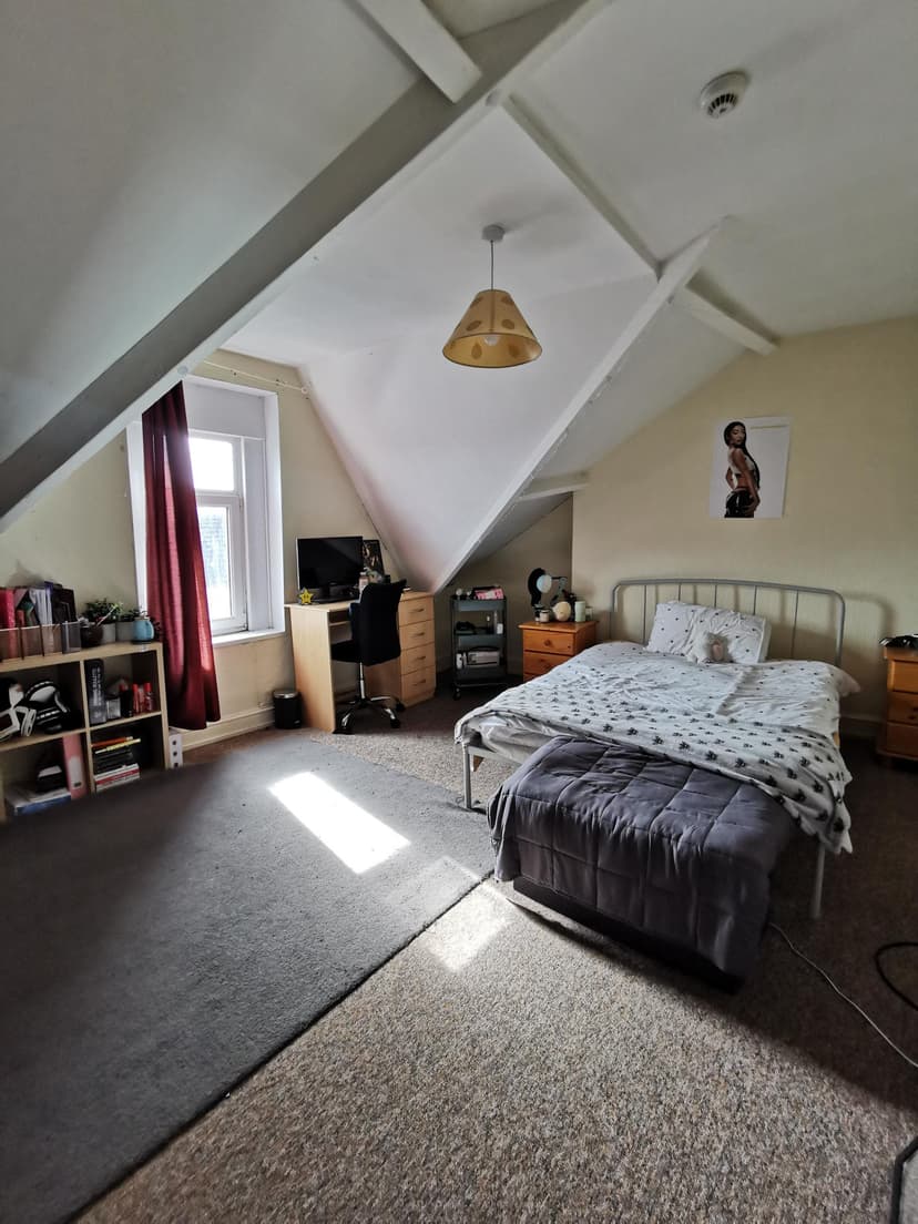 165 King Edwards Road - Image 8