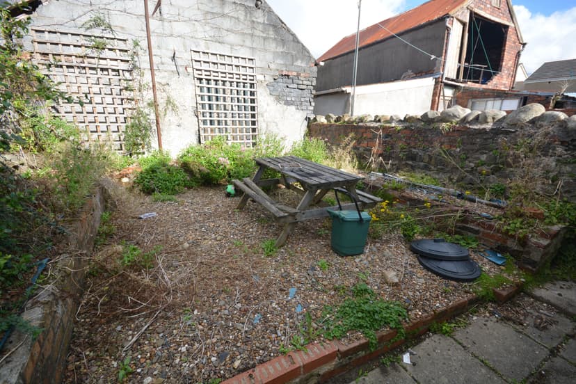 166 St Helens Avenue - Image 10