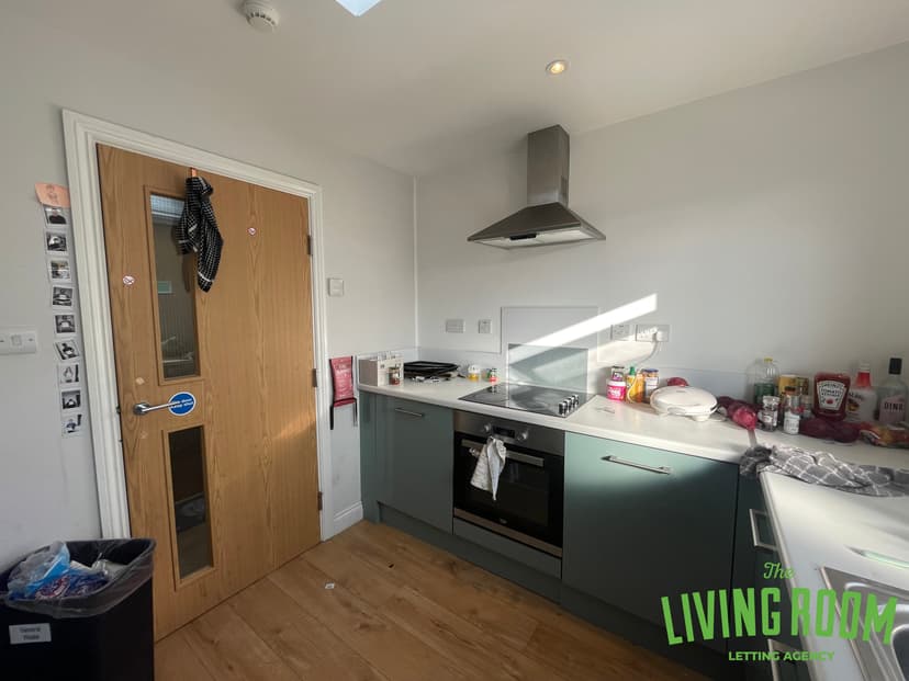 Library Court - Image 4