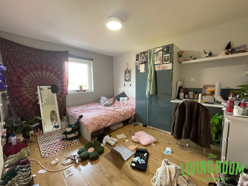 Library Court - Image 2