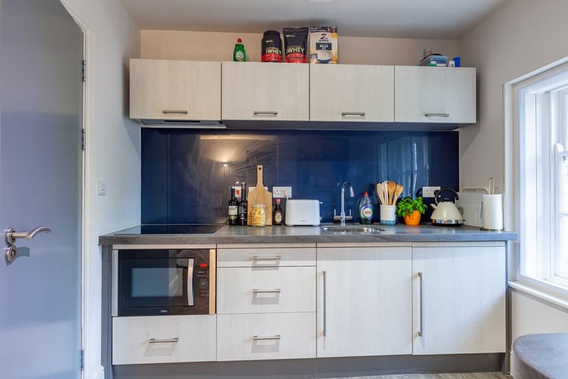 19 Princess Way, St Mary`s Court - Image 5