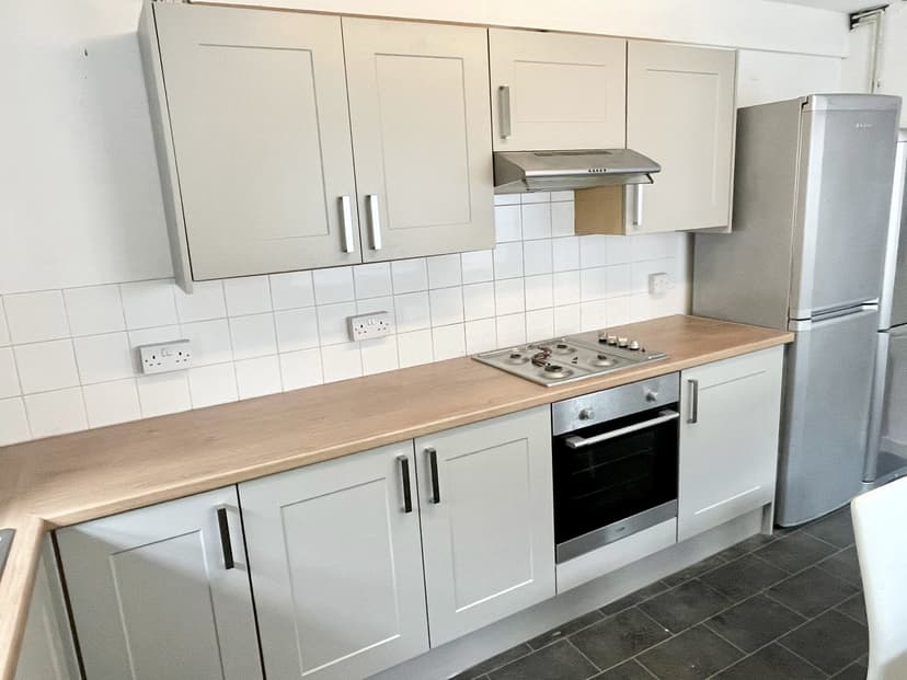 31 Nicholl Street - Image 1