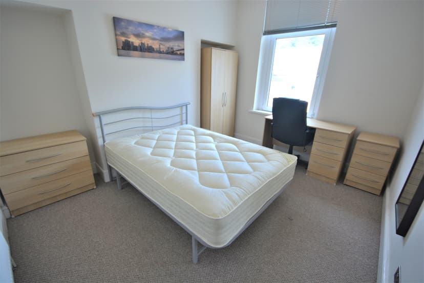 166 St Helens Avenue - Image 6