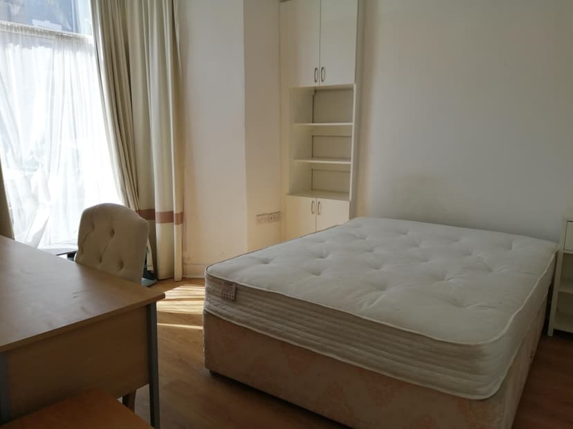 194 St Helens Avenue - Image 4