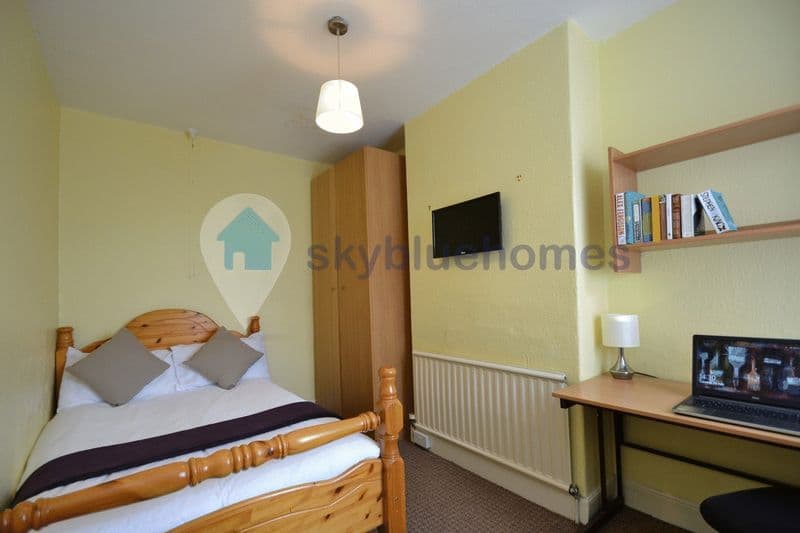 1 Churchill Street, Leicester - Image 2