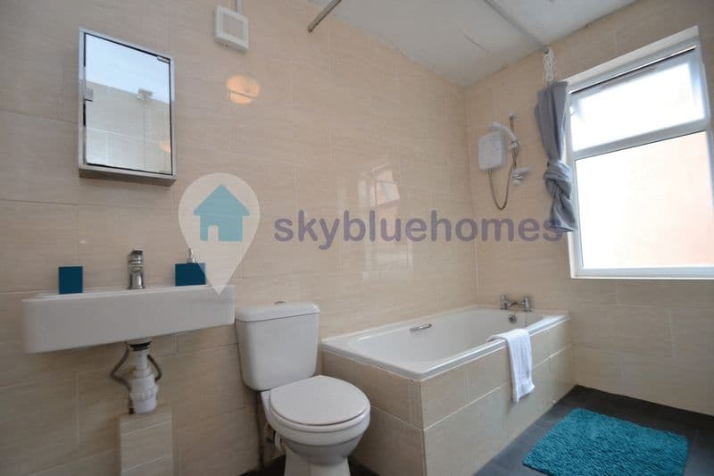 1 Churchill Street, Leicester - Image 4