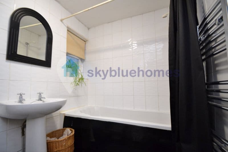 6 Vaughan Street, Leicester - Image 3