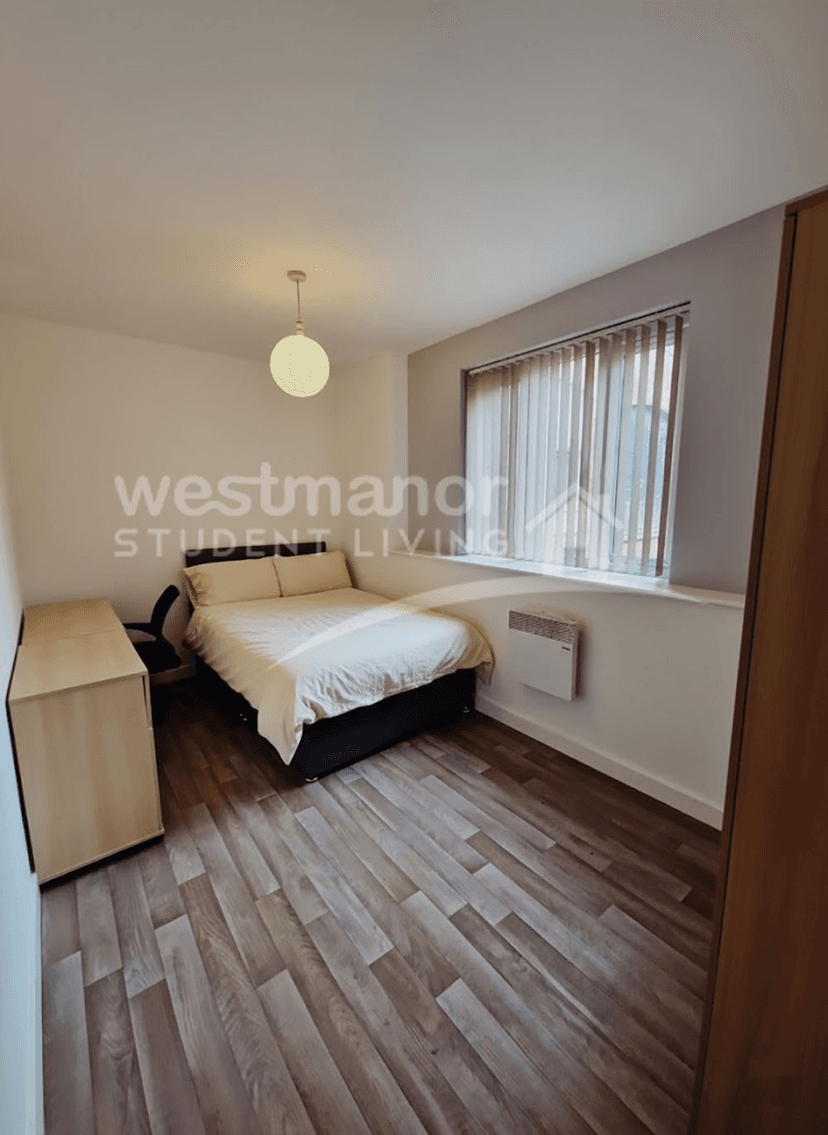 Charlesworth House - Image 5