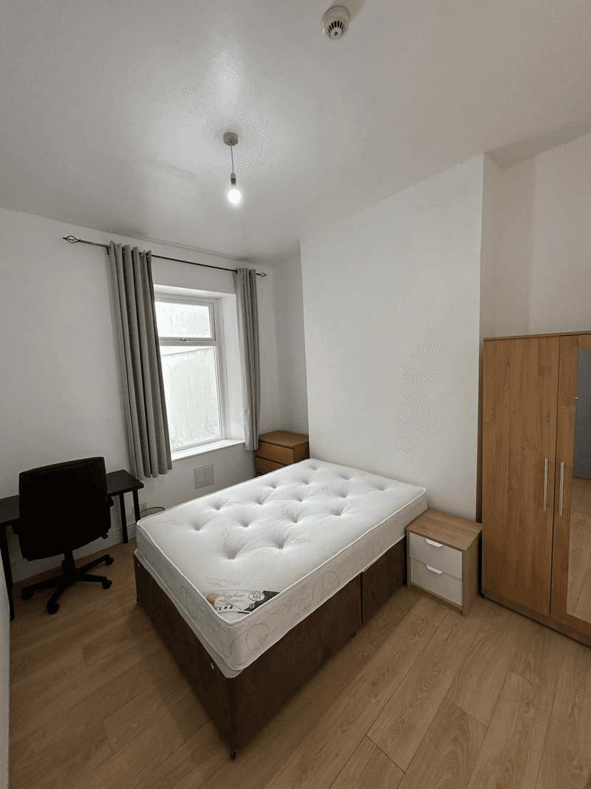 93 King Edward Road, Brynmill, Swansea - Image 12