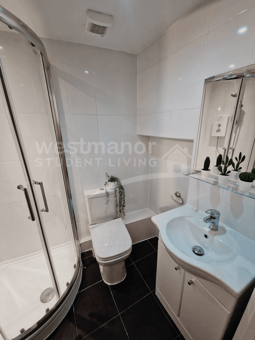 London Road, Leicester - Image 11