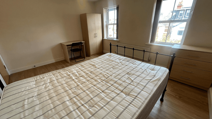 68 Eastleigh Road, Leicester - Image 7