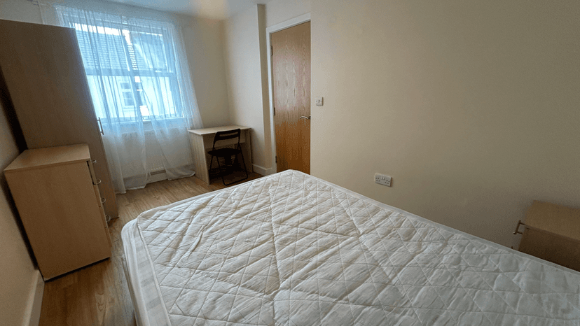 68 Eastleigh Road, Leicester - Image 8