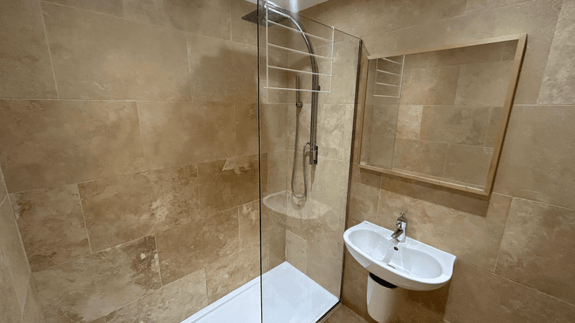 70 Eastleigh Road, Leicester - Image 14