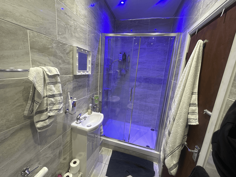 9 EN SUITES 9 BED STUNNER - Image 6