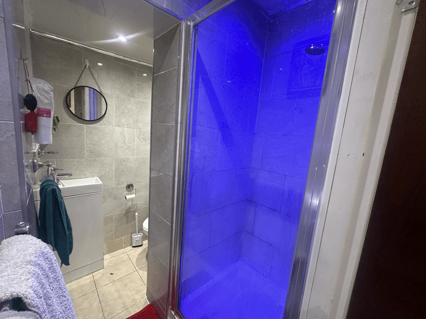 9 EN SUITES 9 BED STUNNER - Image 7