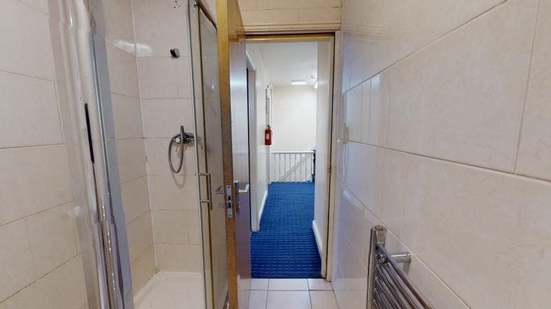 62 CARDIGAN ROAD - Image 11