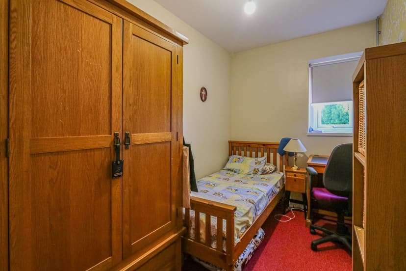 Room F19, St. Gabriel, Newman Hall Colum Road - Image 23
