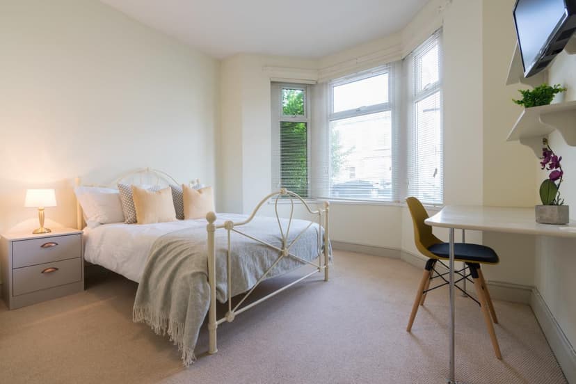 22 Glenroy Street - Image 4